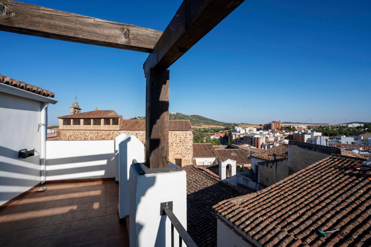 Apartamentos Cáceres Histórico CENTRO Exterior foto