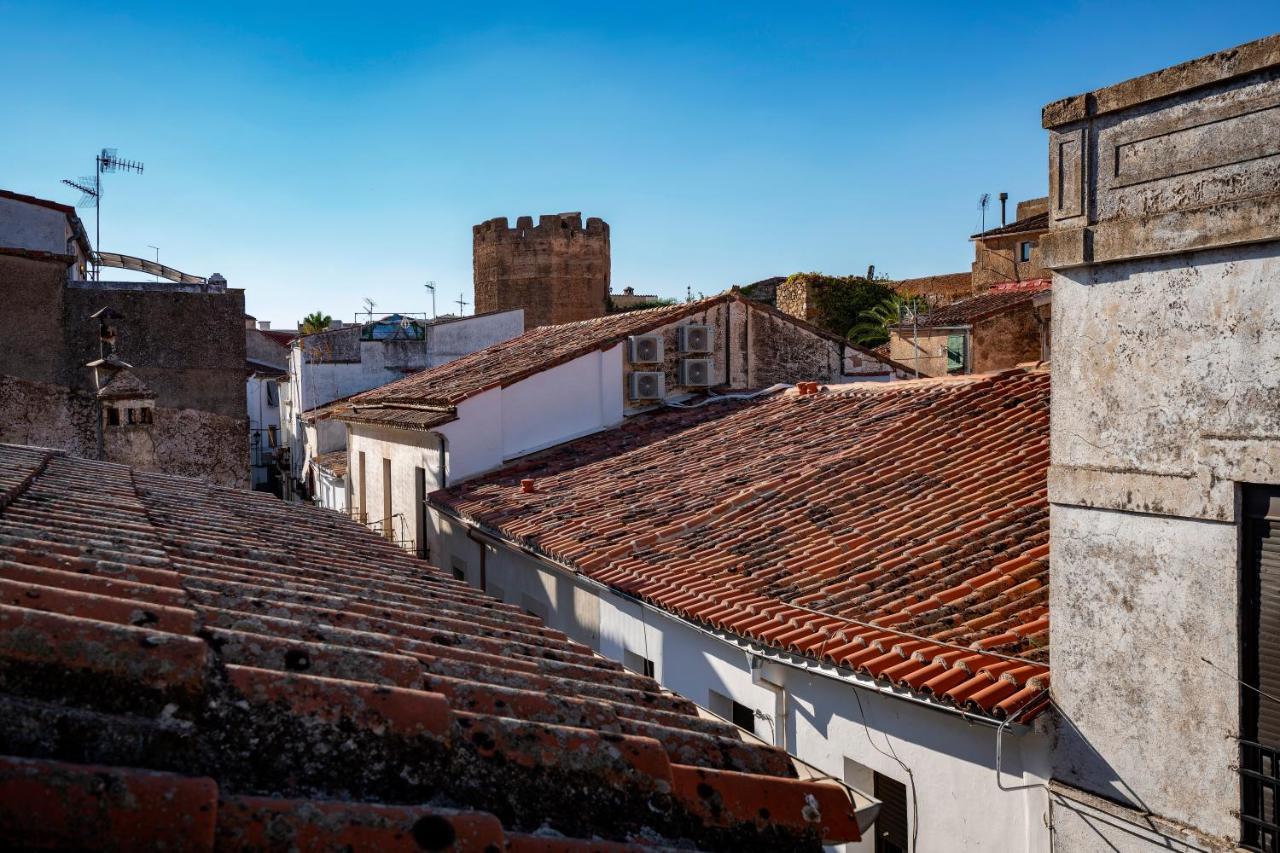 Apartamentos Cáceres Histórico CENTRO Exterior foto